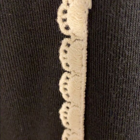 PapillonāVancouver/LAā
Beadedā
FloralĀ Dress - Picture 5 of 8